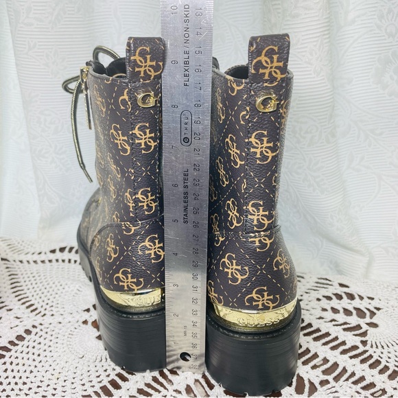 NEW Guess Women's Ankle Boots Fearne Logo Lug Sole Color Brown Zipper Size 10 M. - Picture 6 of 17